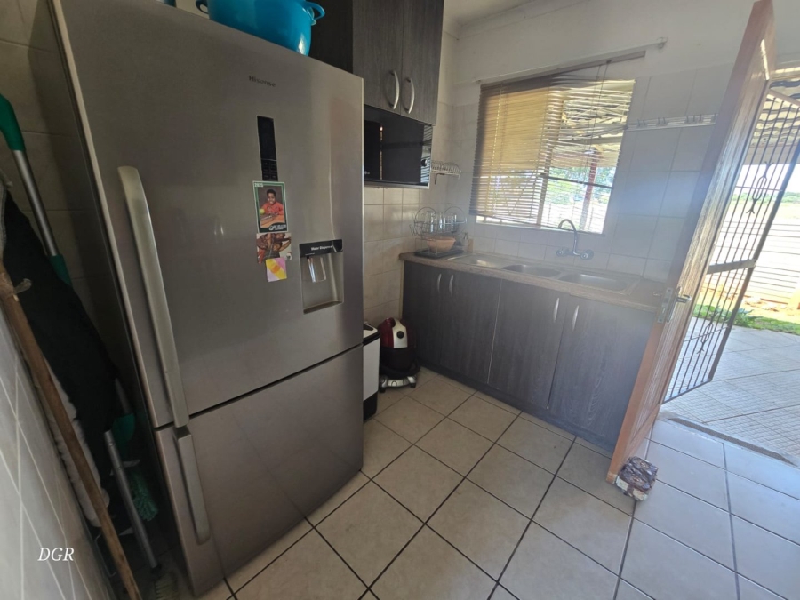 2 Bedroom Property for Sale in Riviera Northern Cape